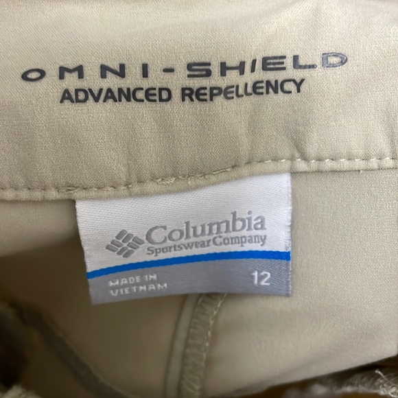 Columbia Beige/Tan Skirt - Picture 2 of 10